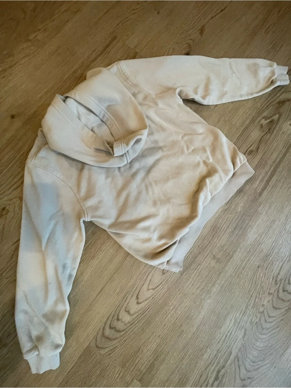 Nike Girl’s kid Cream Pullover Sweatshirt